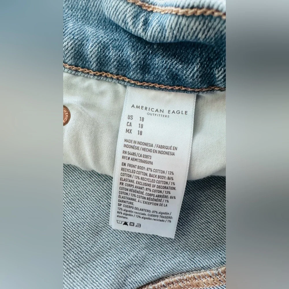 American Eagle Outfitters Blue Jean Shorts with Frayed Hem - Picture 9 of 9